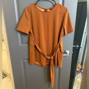 SHEIN Orange Short Sleeve Tie-Front Top